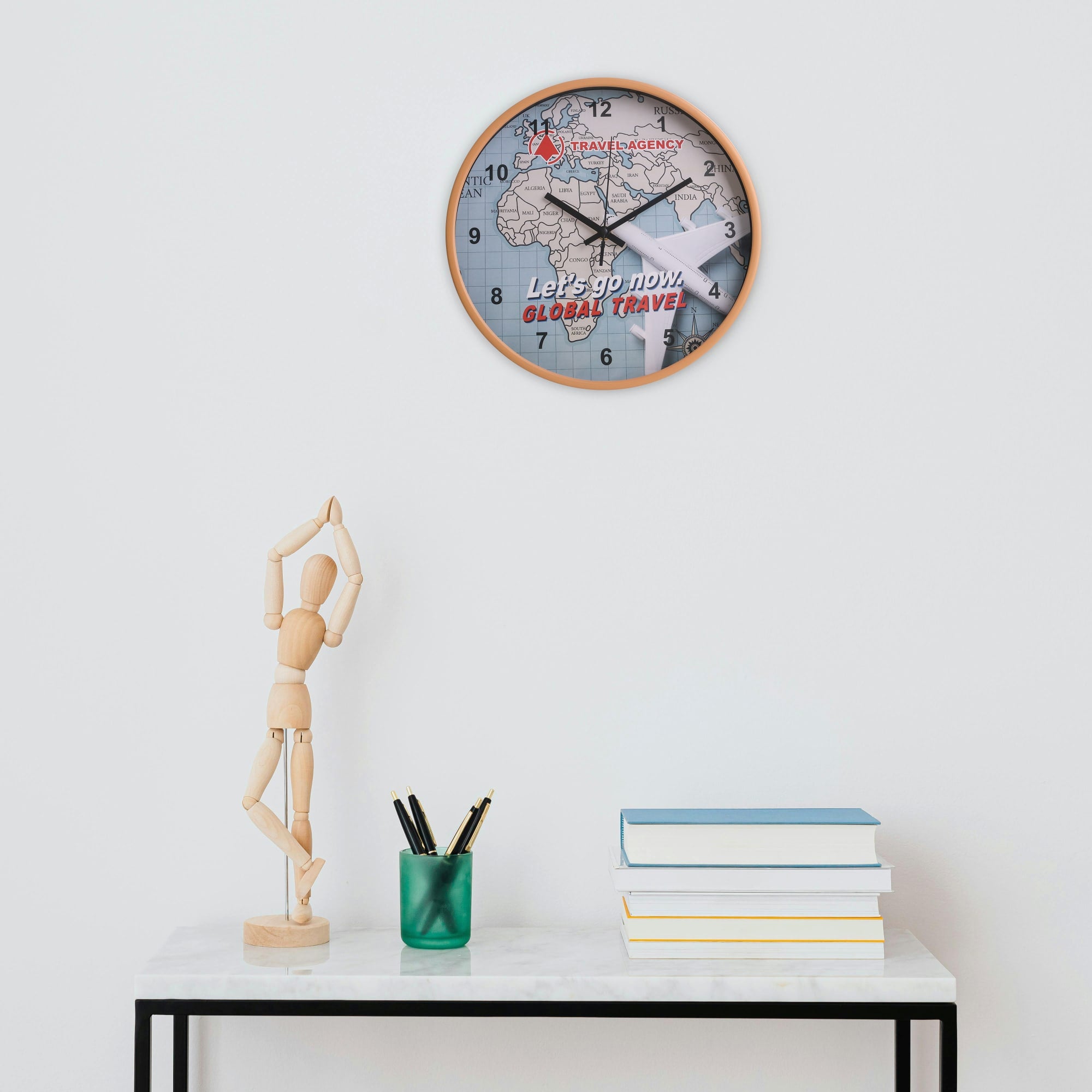 Wood Grain Round Wall Clock