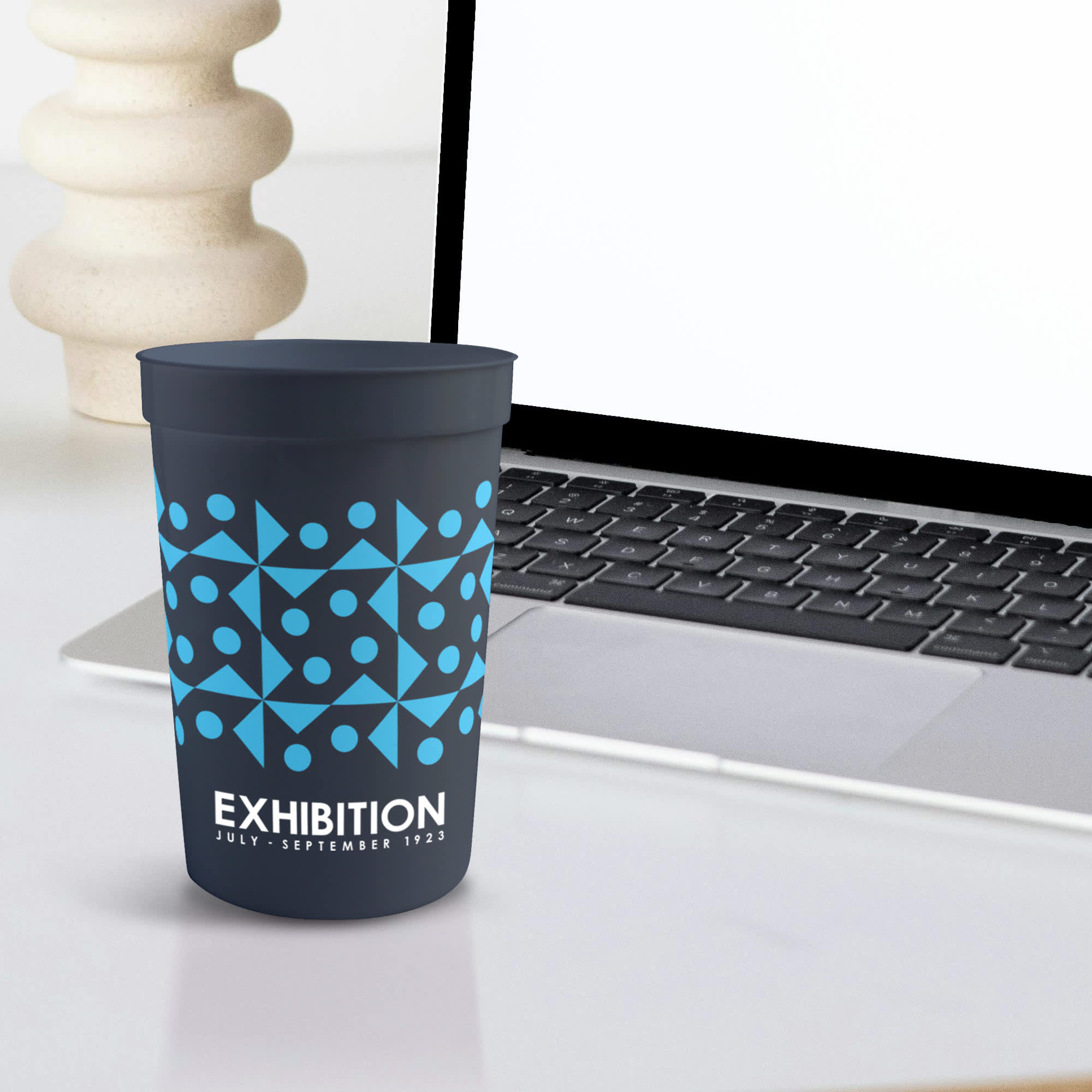 650ml Plastic Stadium Cup
