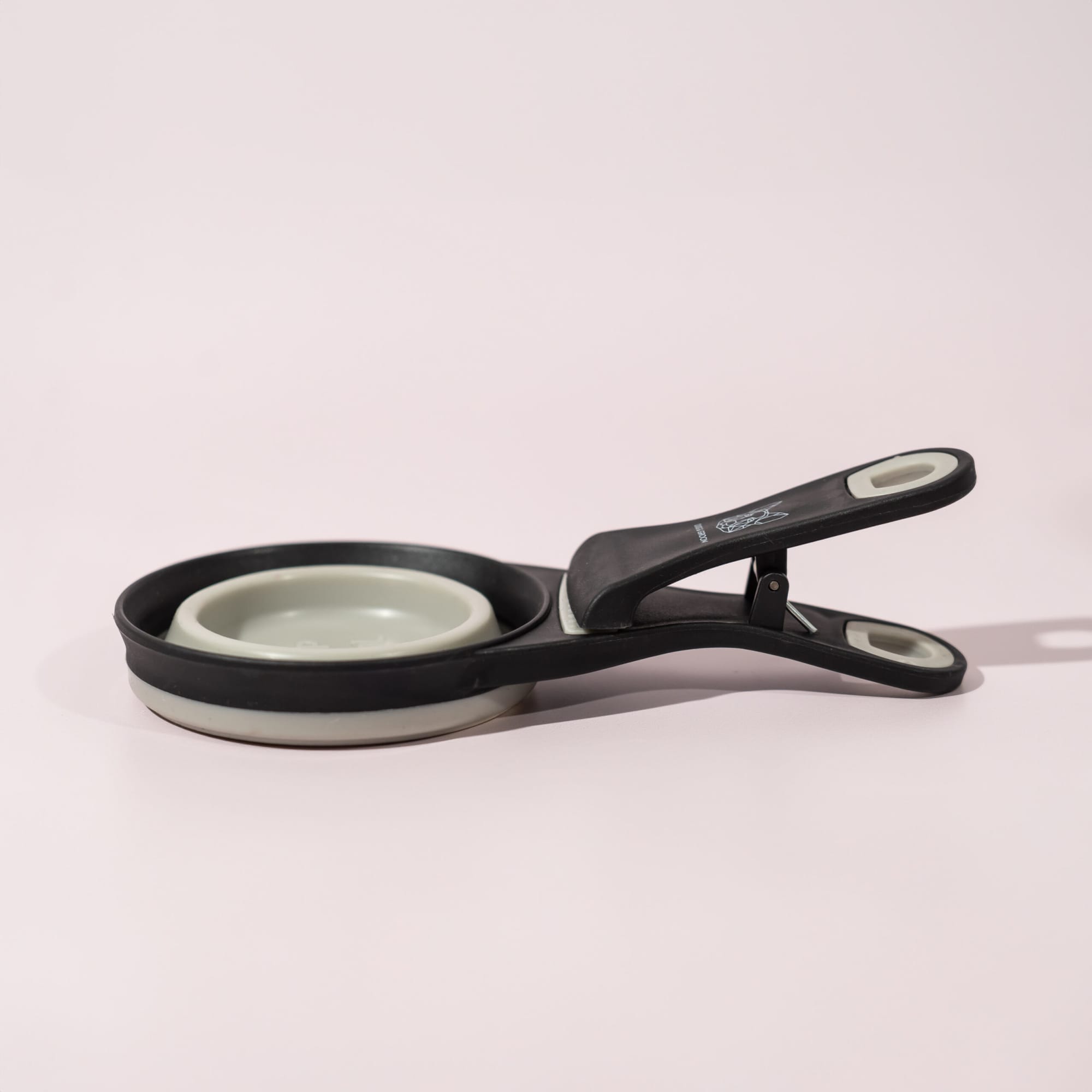 Collapsible Silicone Pet Food Scoop & Bag Clip