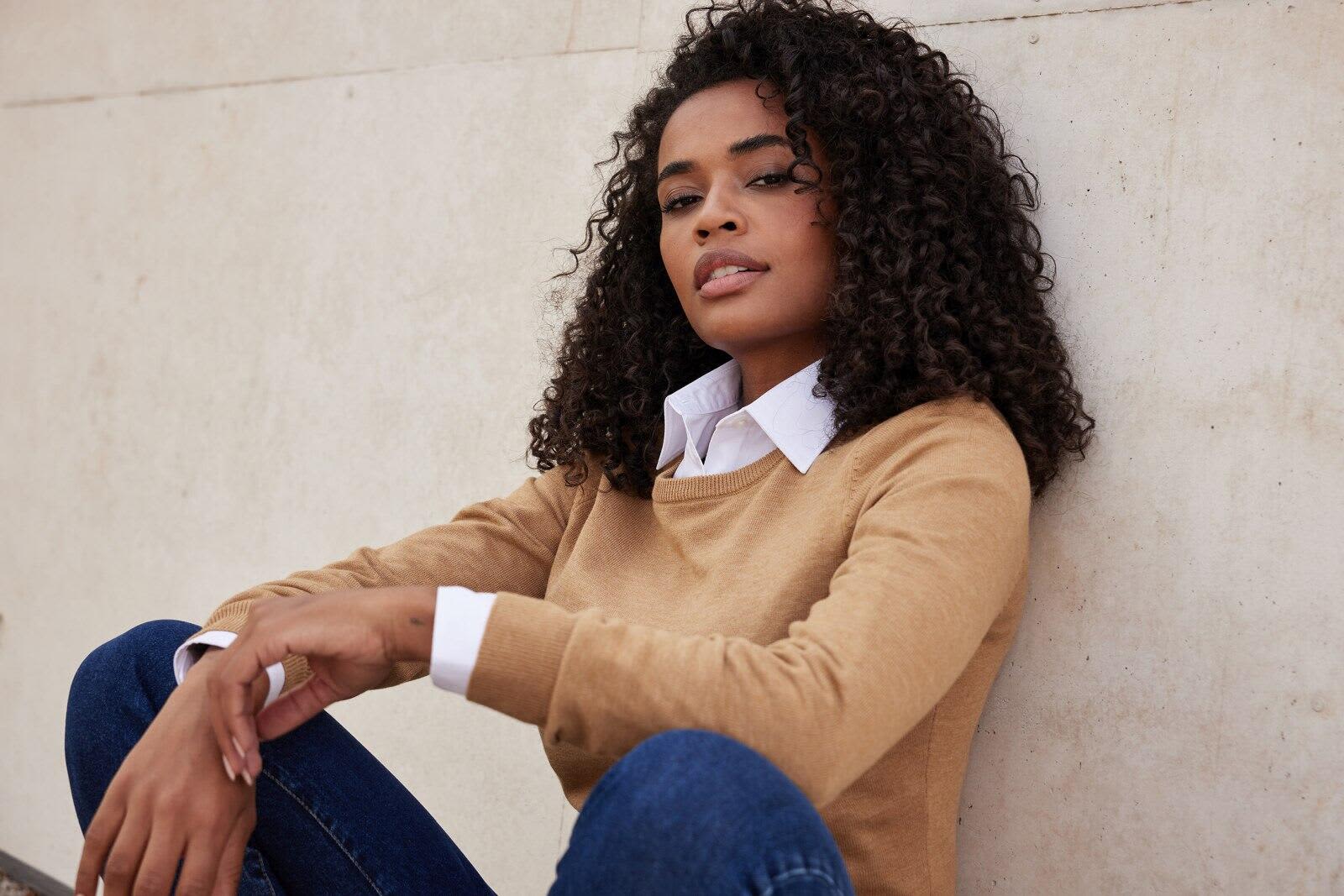 Ladies Round-Neck Pullover