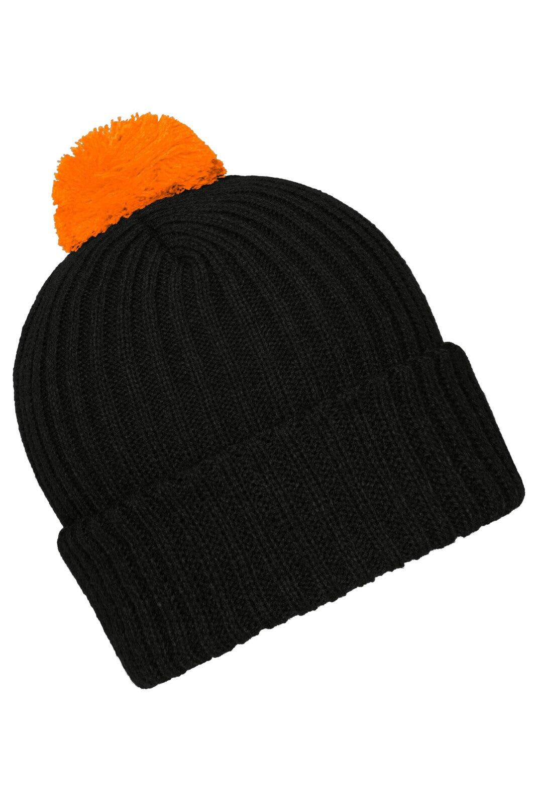 Knitted Beanie w/ Pompon