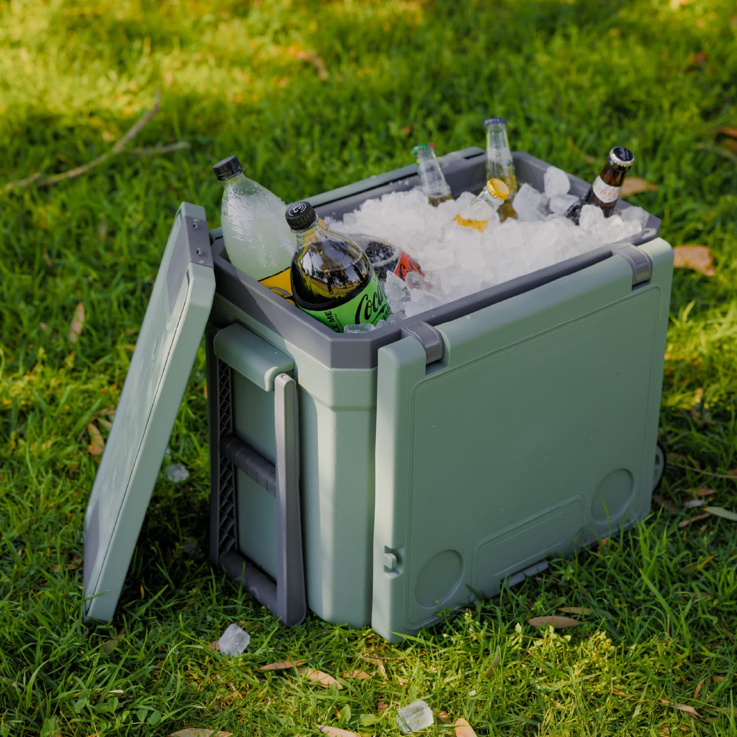 Cooler Box With Table and Chair
