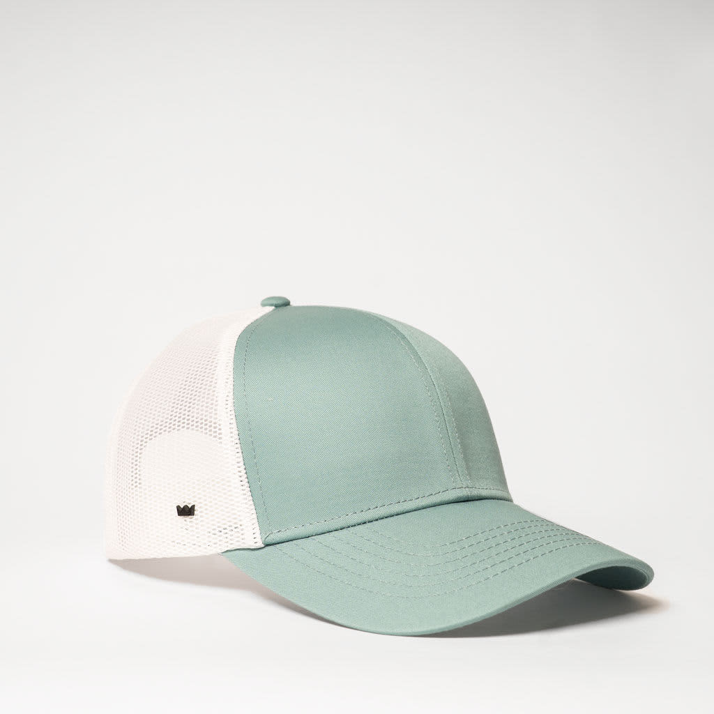 UFlex Classic Ultra-lite 6 Panel Trucker Cap