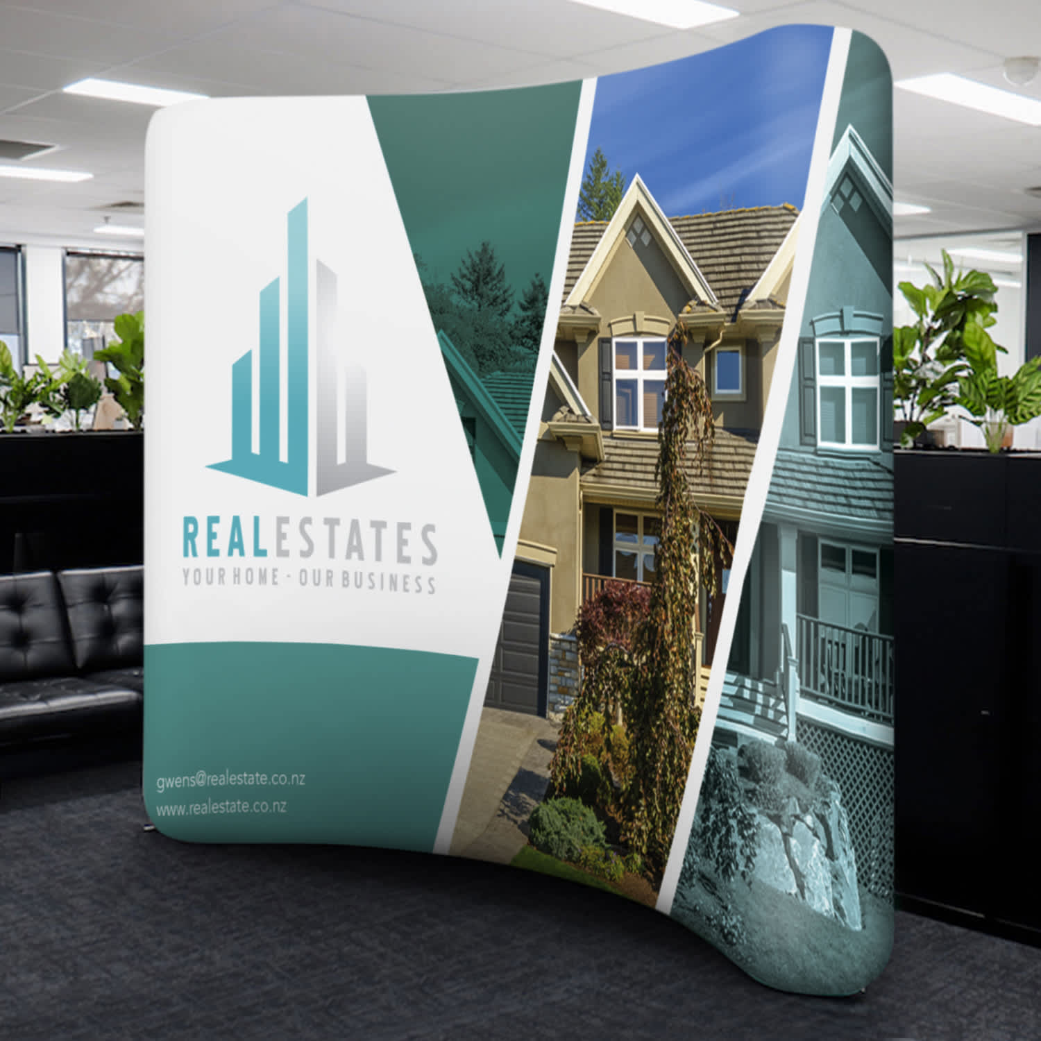 Curved Stretch Media Wall Small