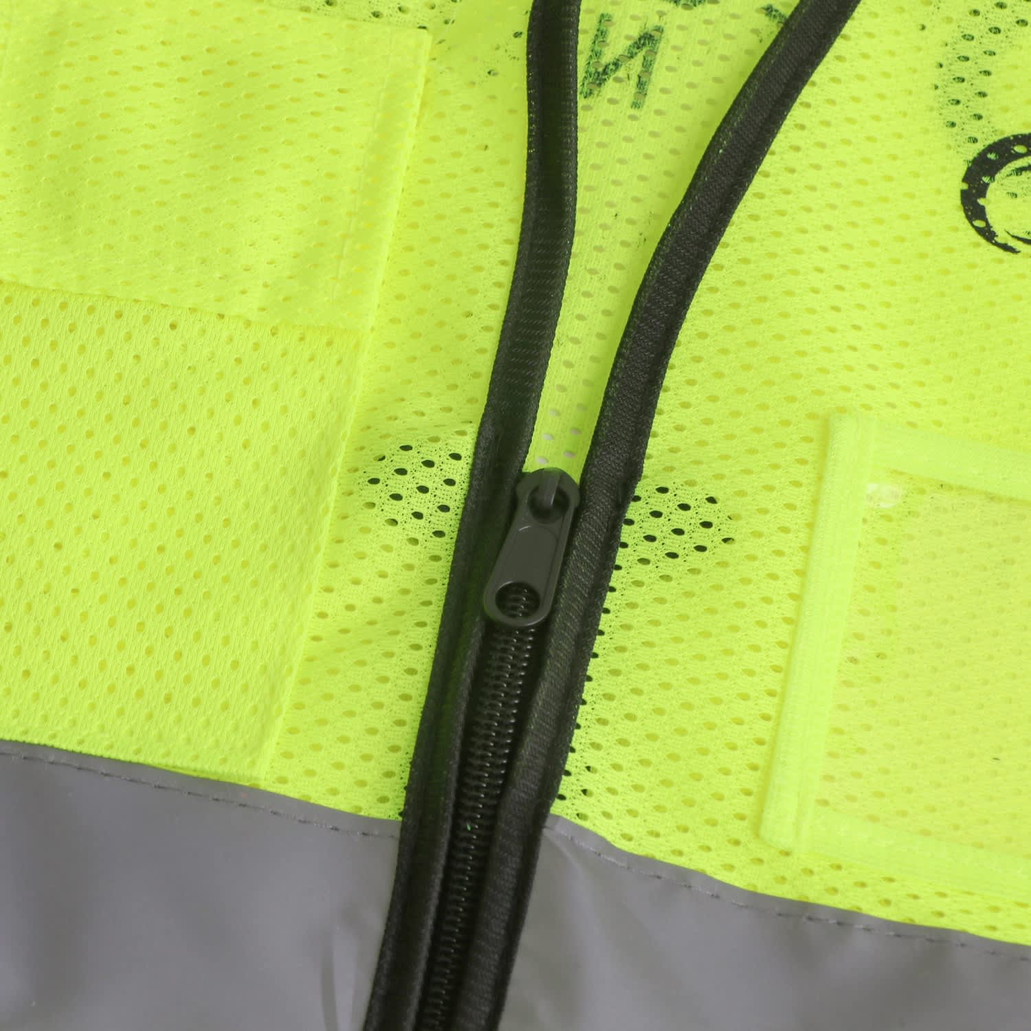 Unisex Adults Hi-Vis Vest With Reflective Tapes and Functional Pockets