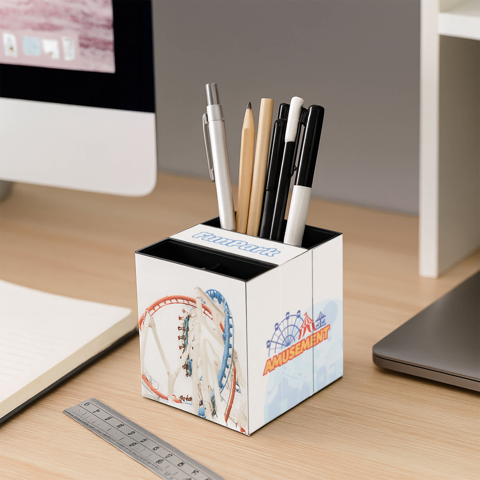 Three-panel Foldable Pen Holder