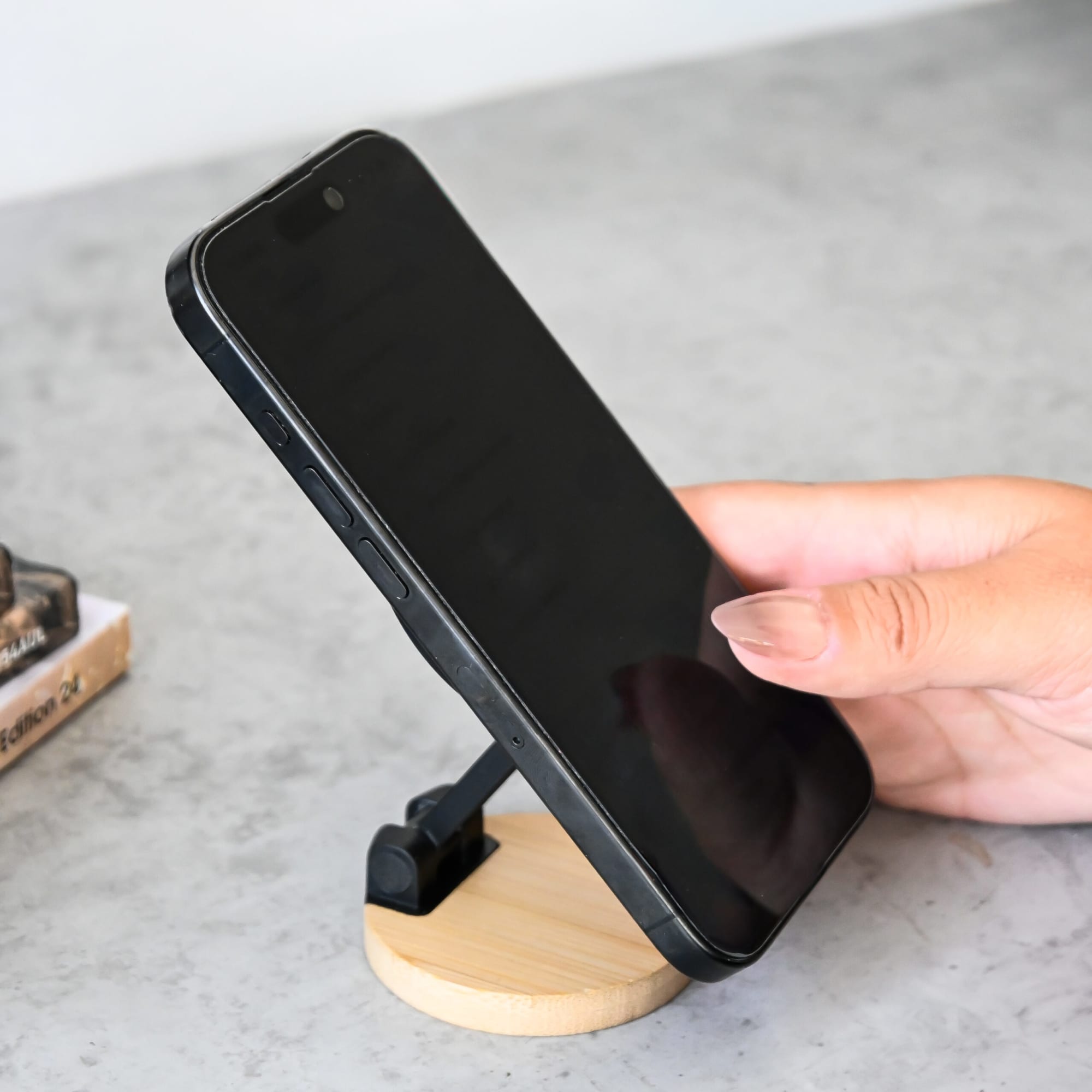 Kulik Magnetic Phone Holder