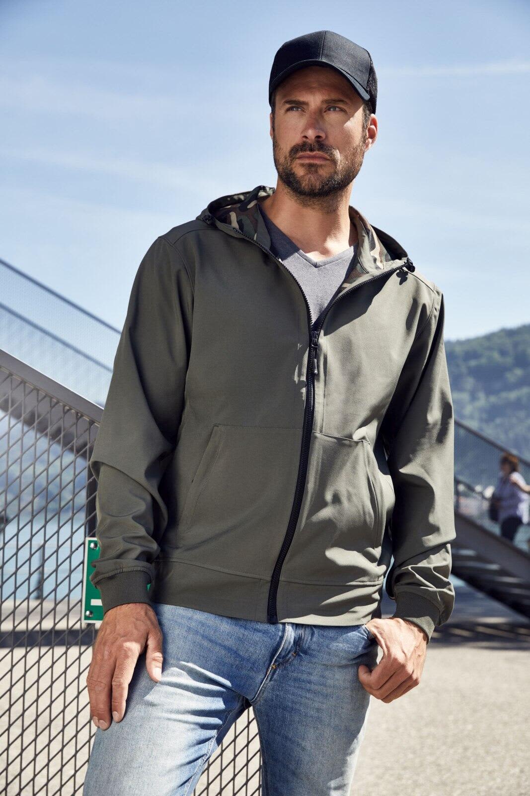 Mens Hooded Softshell Jacket