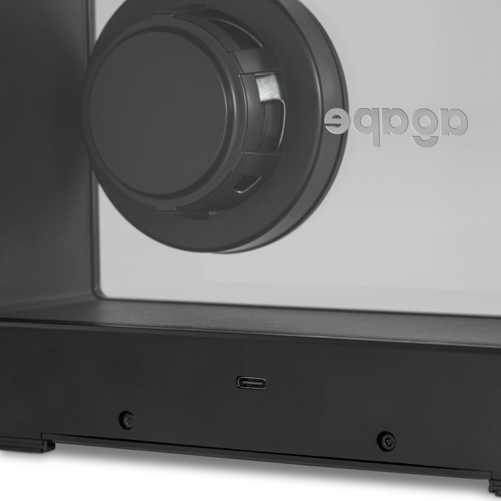 Lightriot Speaker