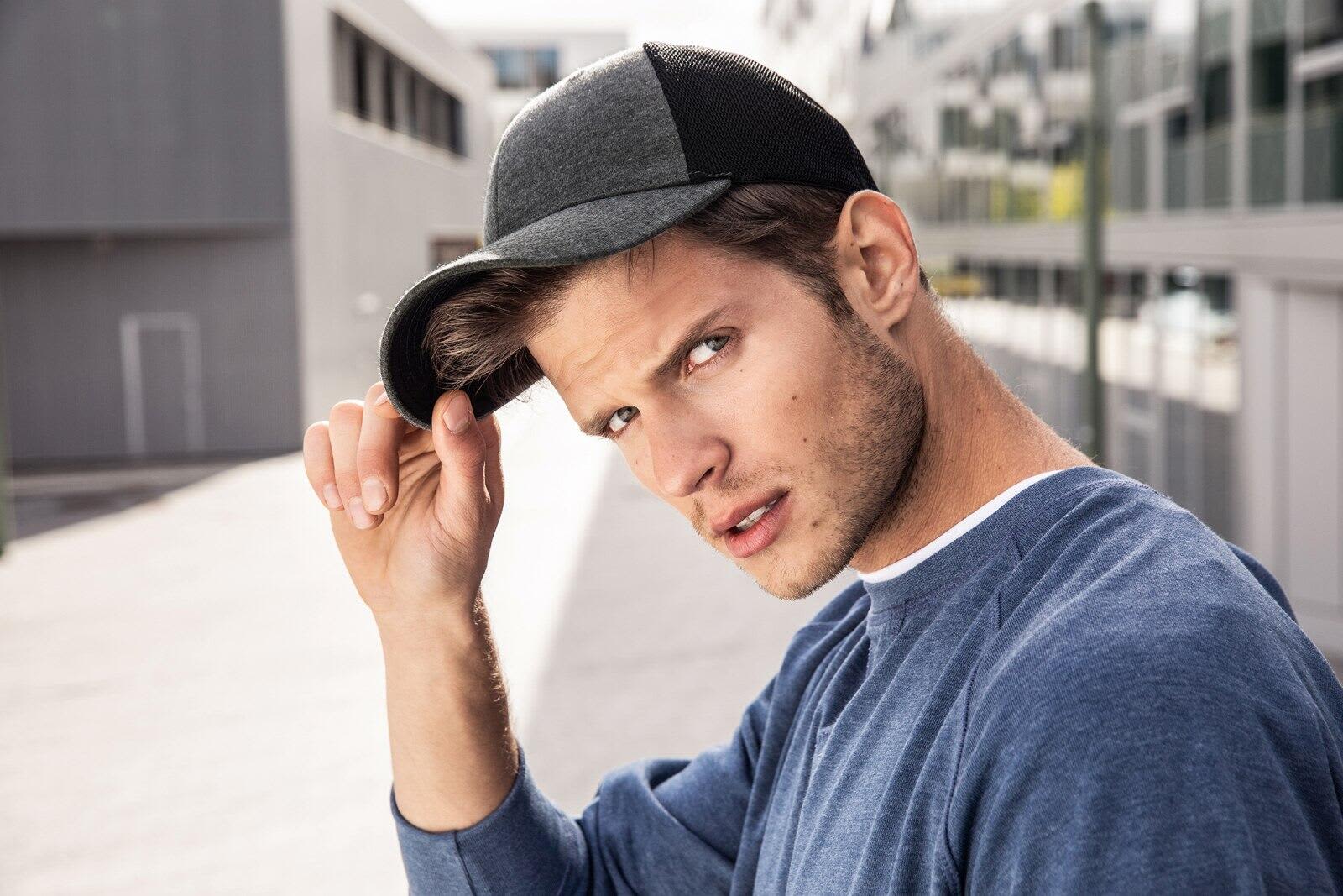 6 Panel Elastic Fit Mesh Cap