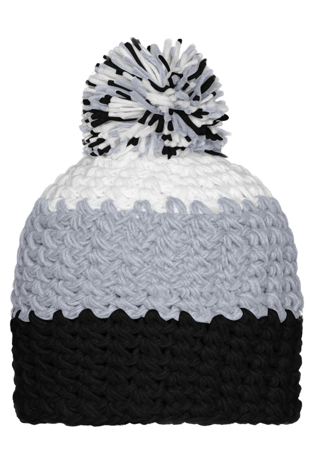 Beanie w/ Pompon