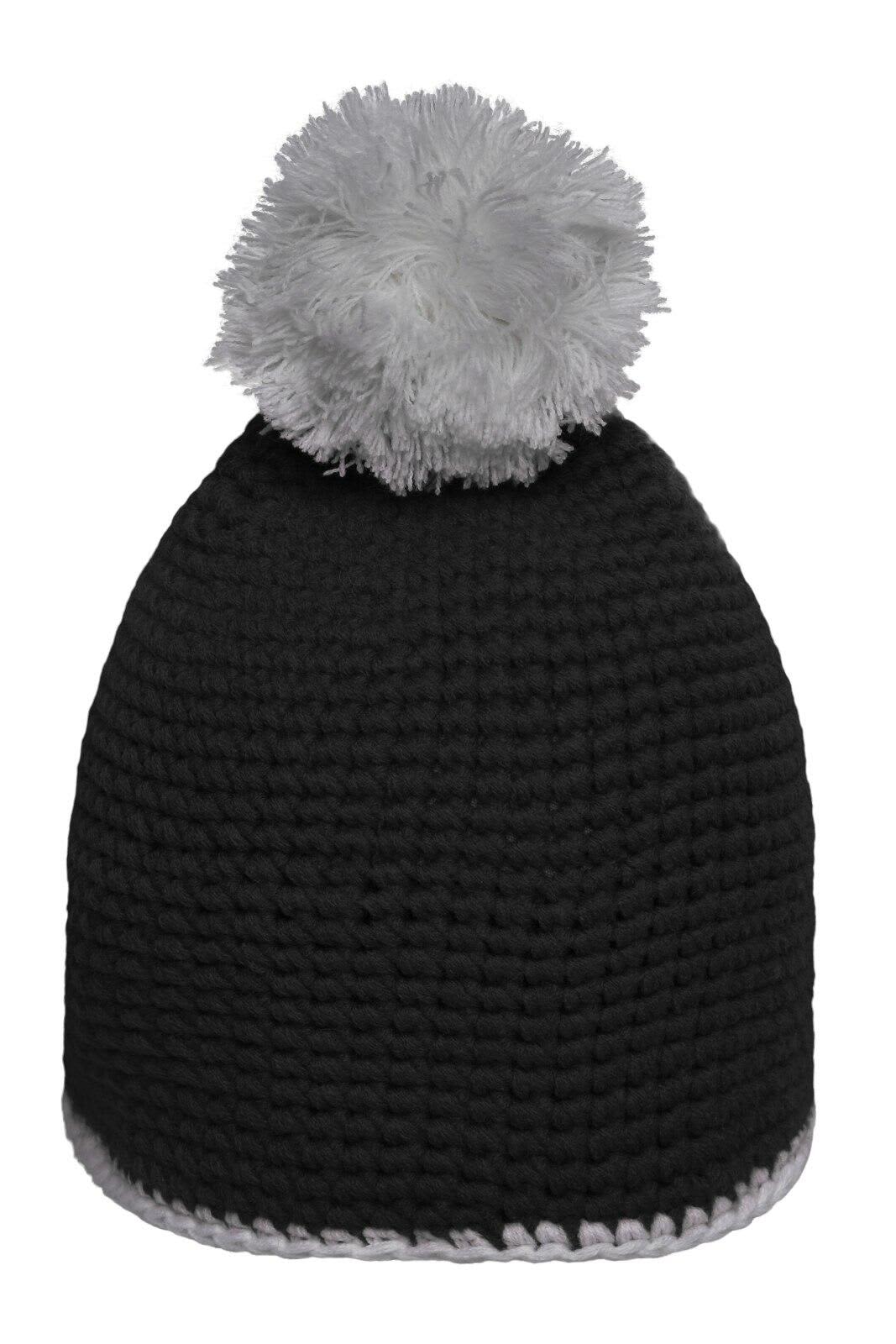 Pompon Hat w/ Contrast Stripe