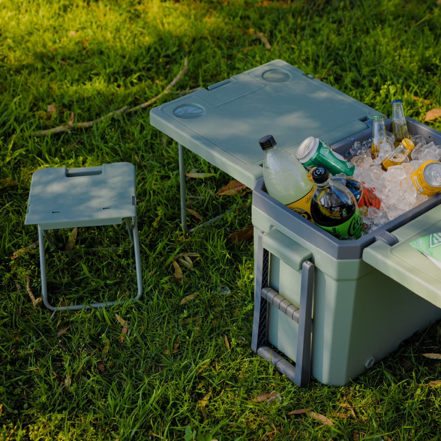 Cooler Box With Table and Chair