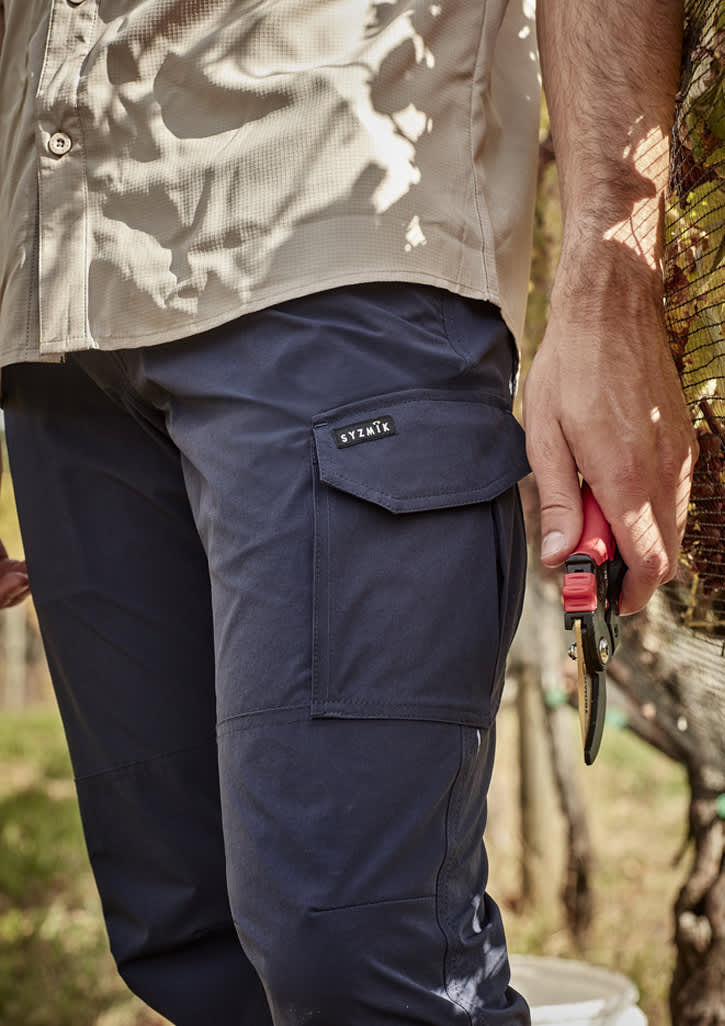 Mens Lightweight Outdoor Pant