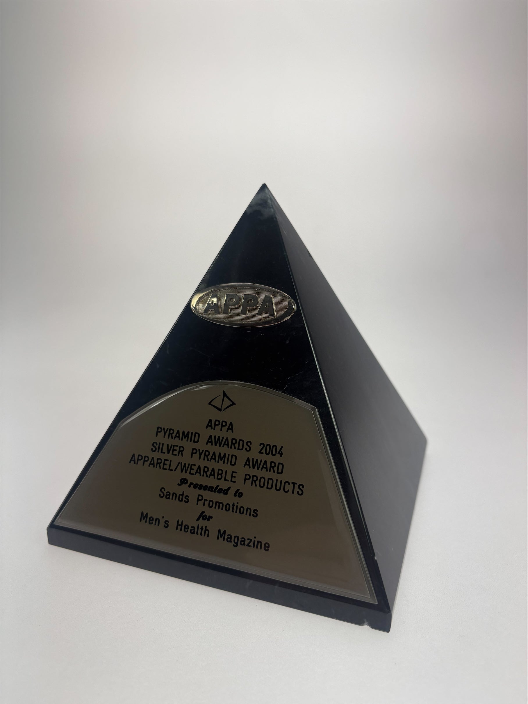 2004 Silver Pyramid award for Men's Health Magazine